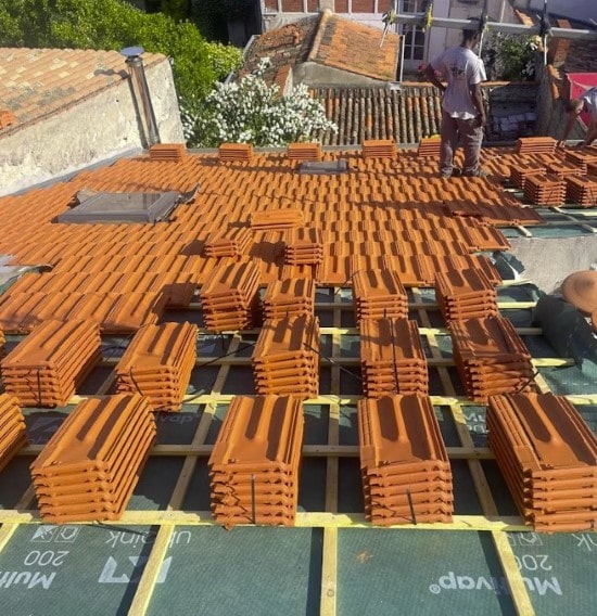 installation de toiture en tuiles